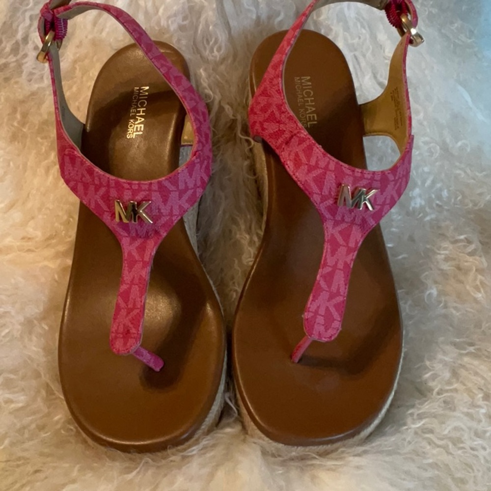 Michael Kors SIGNATURE Wedge Sandals